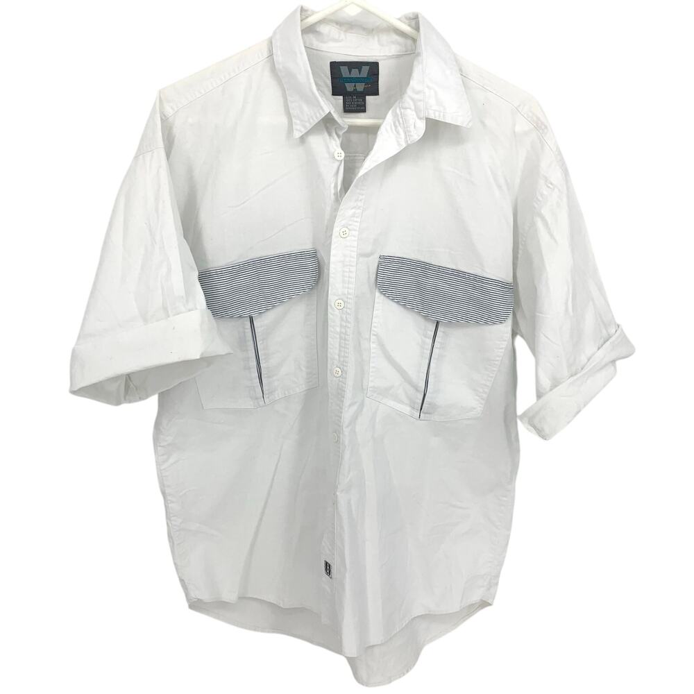 Weekends in California Vintage Men's White Half Sleeve Button Up Stripe Pockets